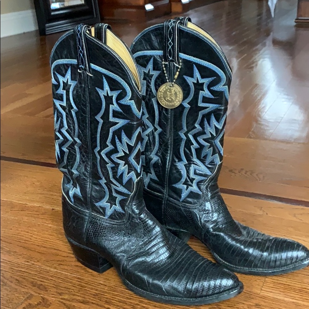 Men’s Tony lama cowboy boots